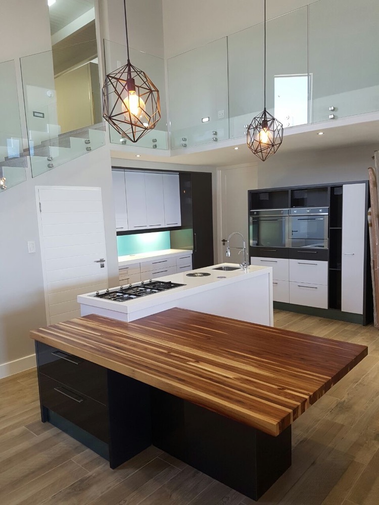 Kitchens custom cabinetry project by Lé Grandt Woodcraft
