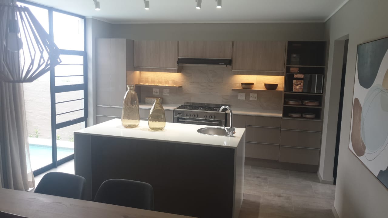 Kitchens custom cabinetry project by Lé Grandt Woodcraft