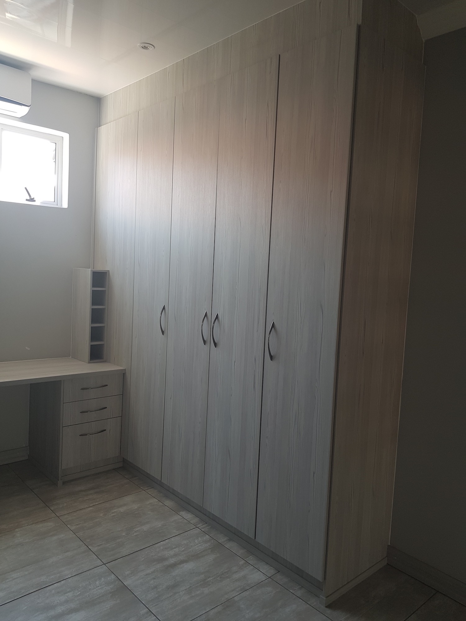 Living custom cabinetry project by Lé Grandt Woodcraft