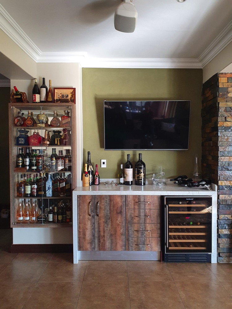 Living custom cabinetry project by Lé Grandt Woodcraft